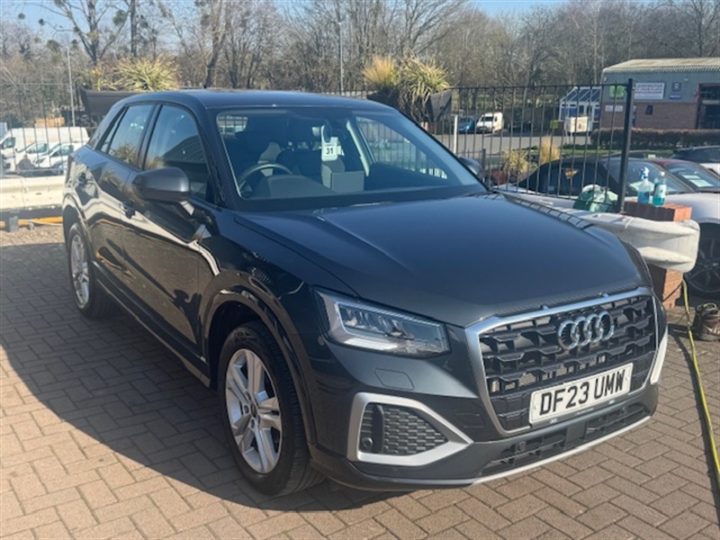 AUDI Q2